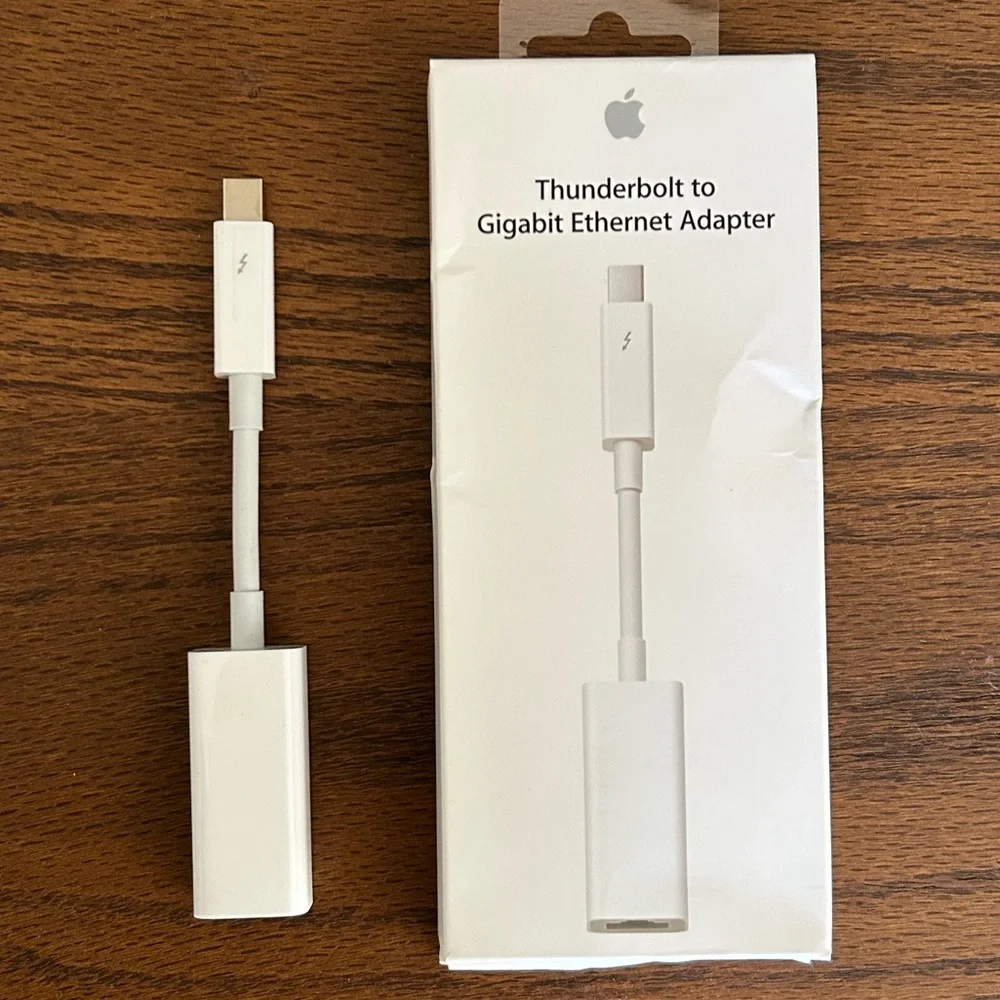 Thunderbolt-to-Gigabit Ethernet Adapter, Apple, New/Opened